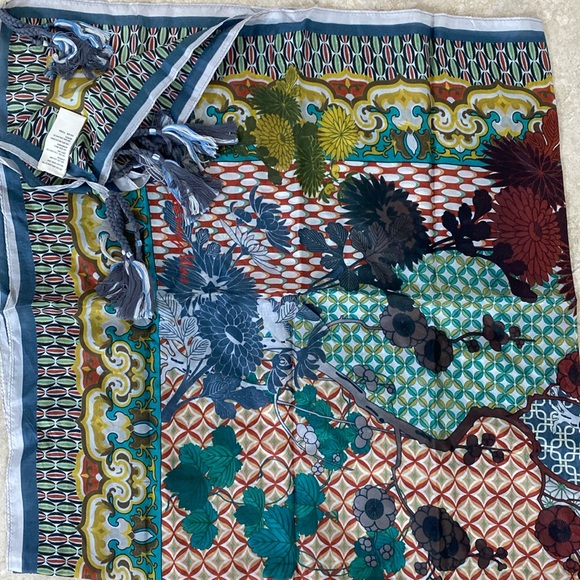 Johnny Was Retro Geo Scarf - Picture 2 of 4